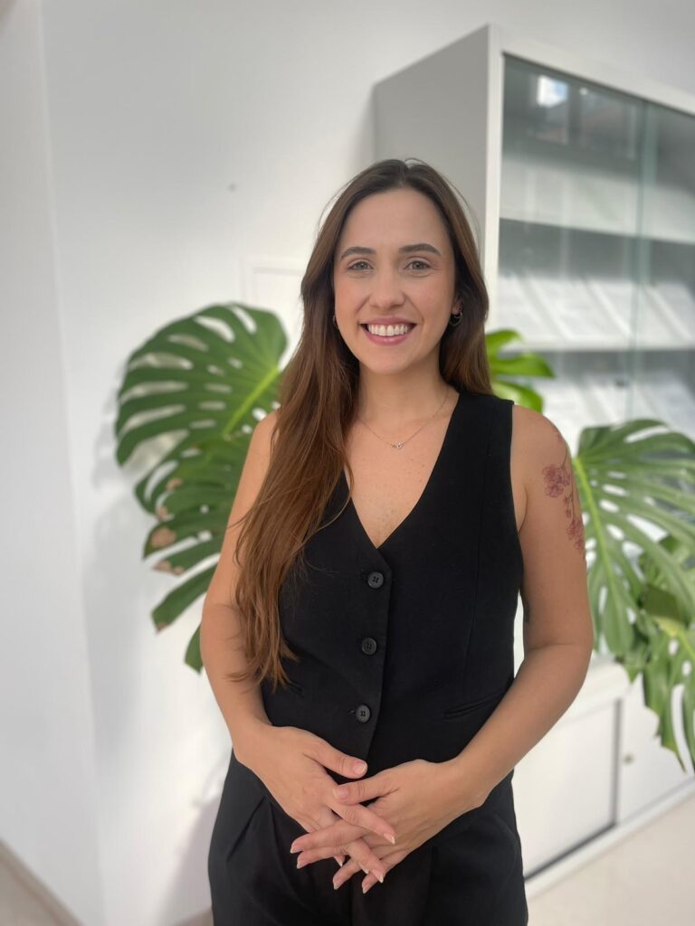 Welcome to our new postdoc: Dr. Julia Stefanello Pires